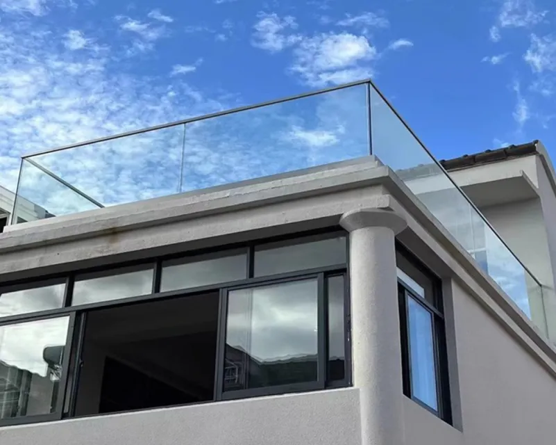 Glass balustrade